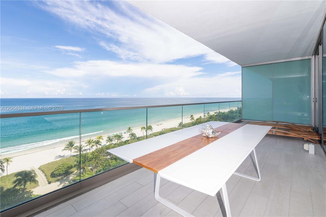 expansive balcony