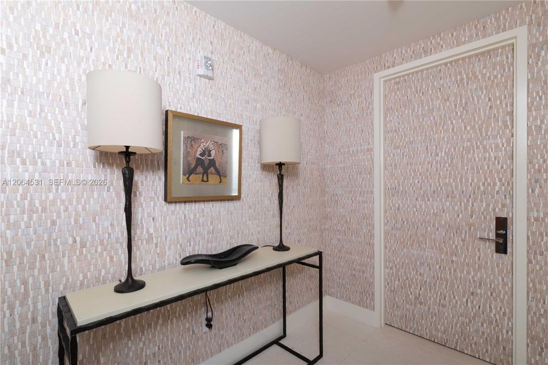 Private foyer