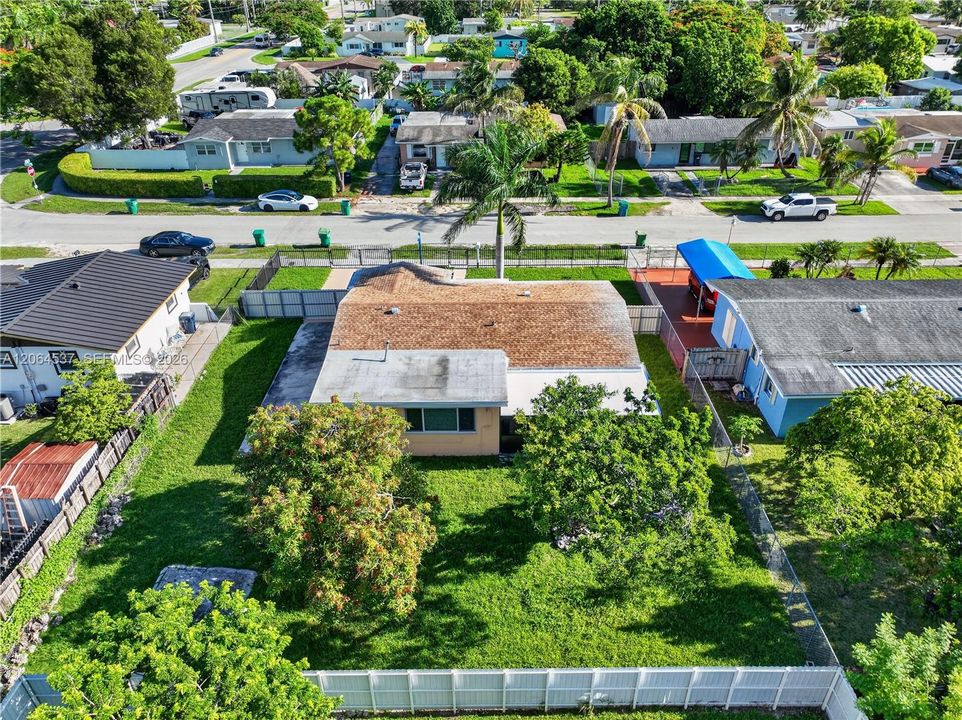 For Sale: $450,000 (3 beds, 2 baths, 1292 Square Feet)
