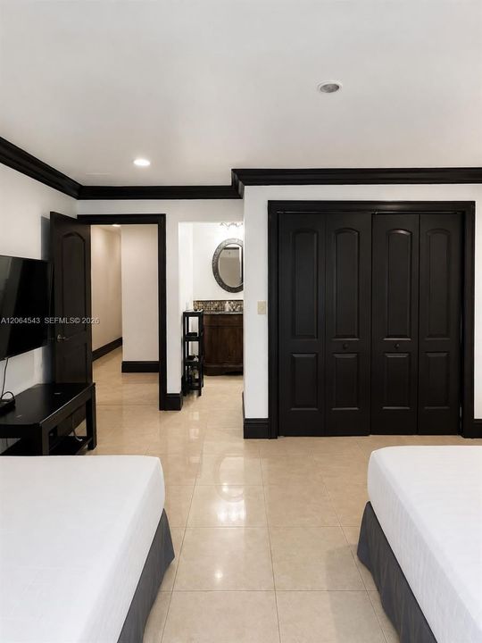 En Venta: $2,500,000 (5 camas, 7 baños, 6597 Pies cuadrados)