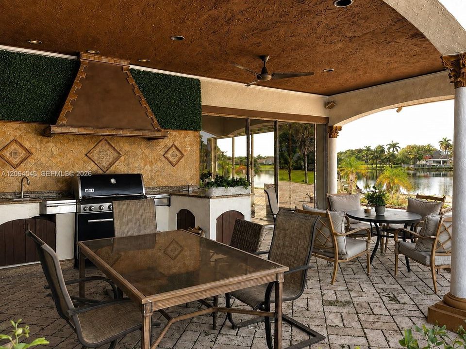 En Venta: $2,500,000 (5 camas, 7 baños, 6597 Pies cuadrados)