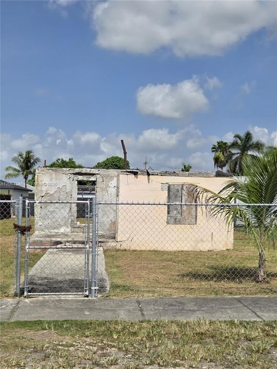 На продажу: $79,000 (0.12 acres)