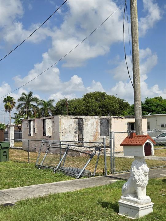 На продажу: $79,000 (0.12 acres)