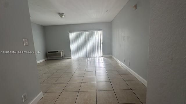 В аренду: $1,300 (0 спален, 1 ванн, 416 Квадратных фут)