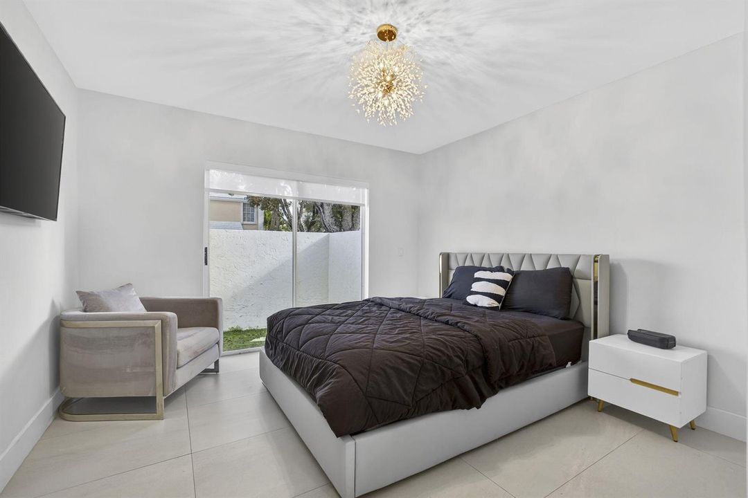 33-web-or-mls-BS1A5500