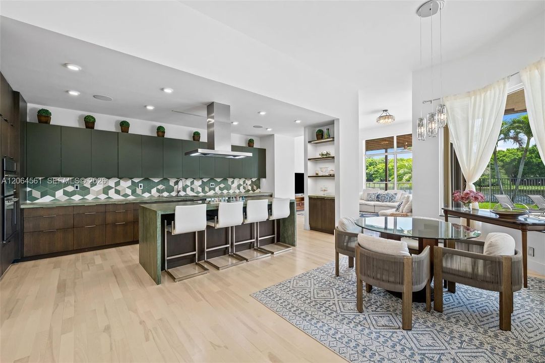 For Rent: $10,000 (5 beds, 3 baths, 2954 Square Feet)