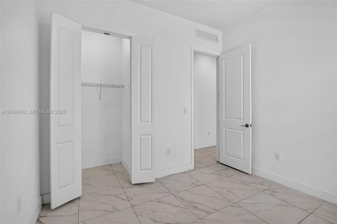 For Rent: $5,000 (3 beds, 2 baths, 2047 Square Feet)