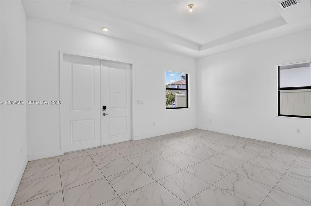 For Rent: $5,000 (3 beds, 2 baths, 2047 Square Feet)