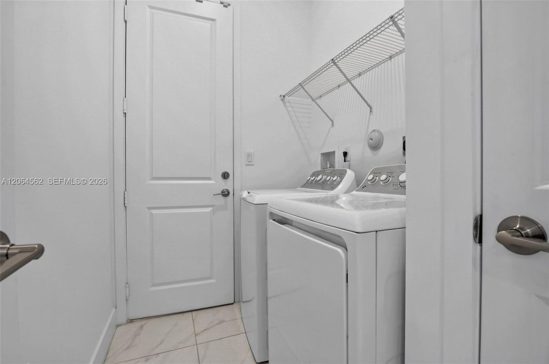 For Rent: $5,000 (3 beds, 2 baths, 2047 Square Feet)