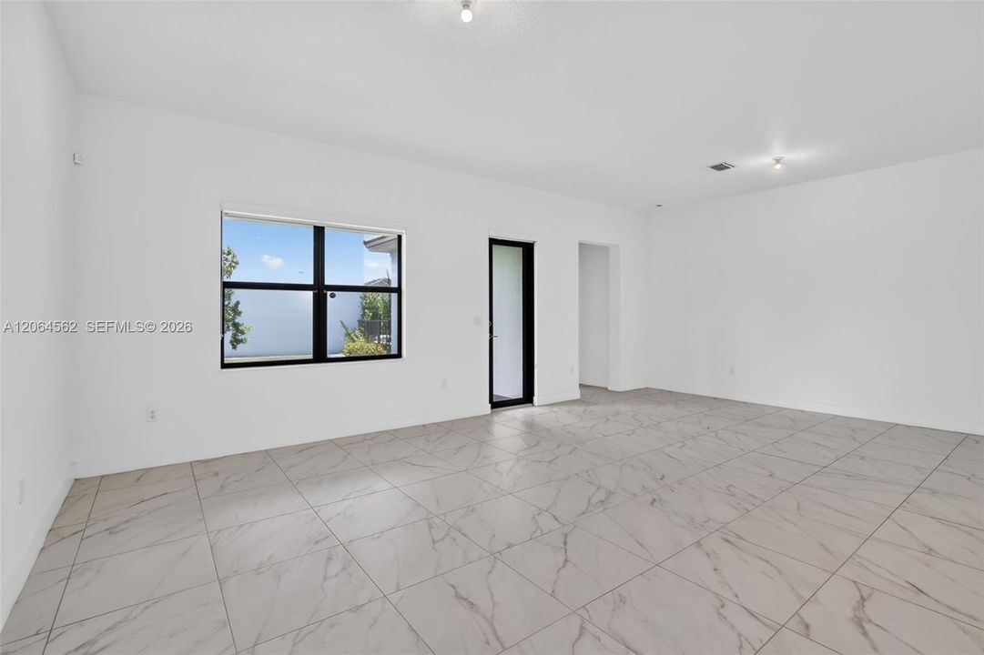 For Rent: $5,000 (3 beds, 2 baths, 2047 Square Feet)