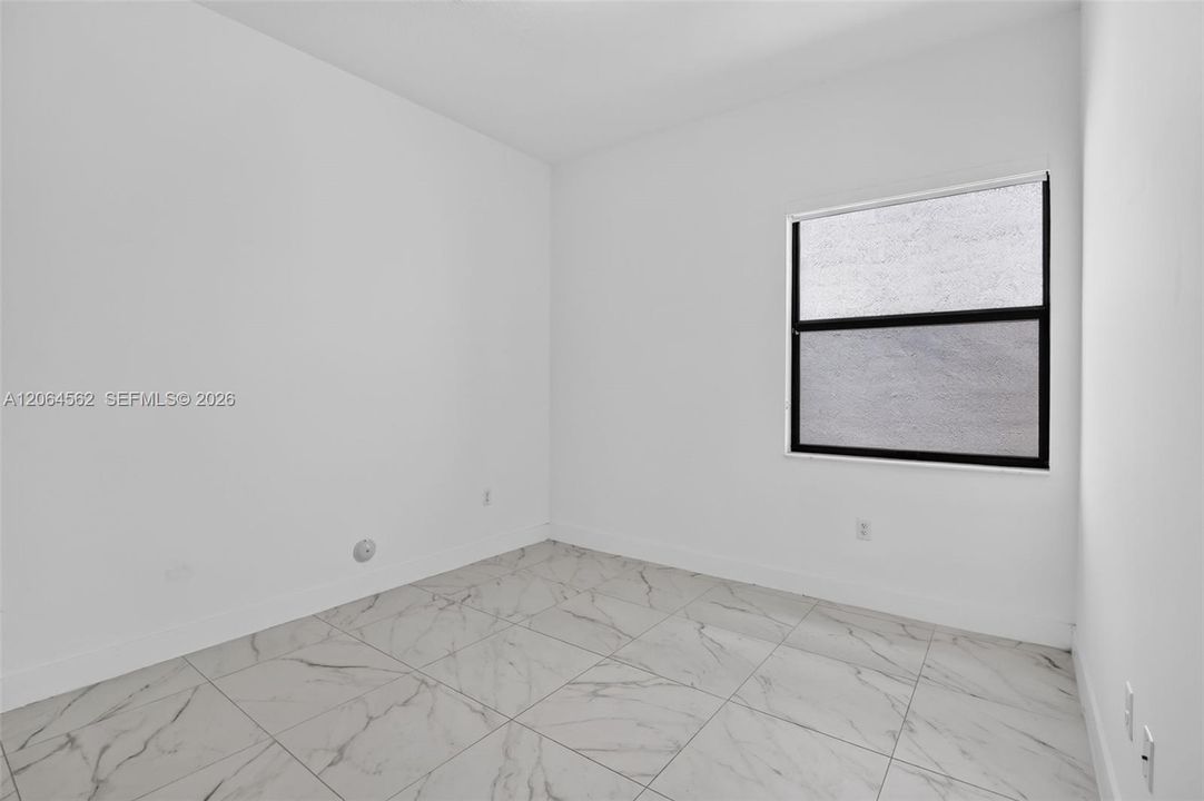 For Rent: $5,000 (3 beds, 2 baths, 2047 Square Feet)
