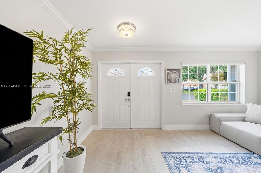 For Sale: $825,000 (4 beds, 2 baths, 3150 Square Feet)