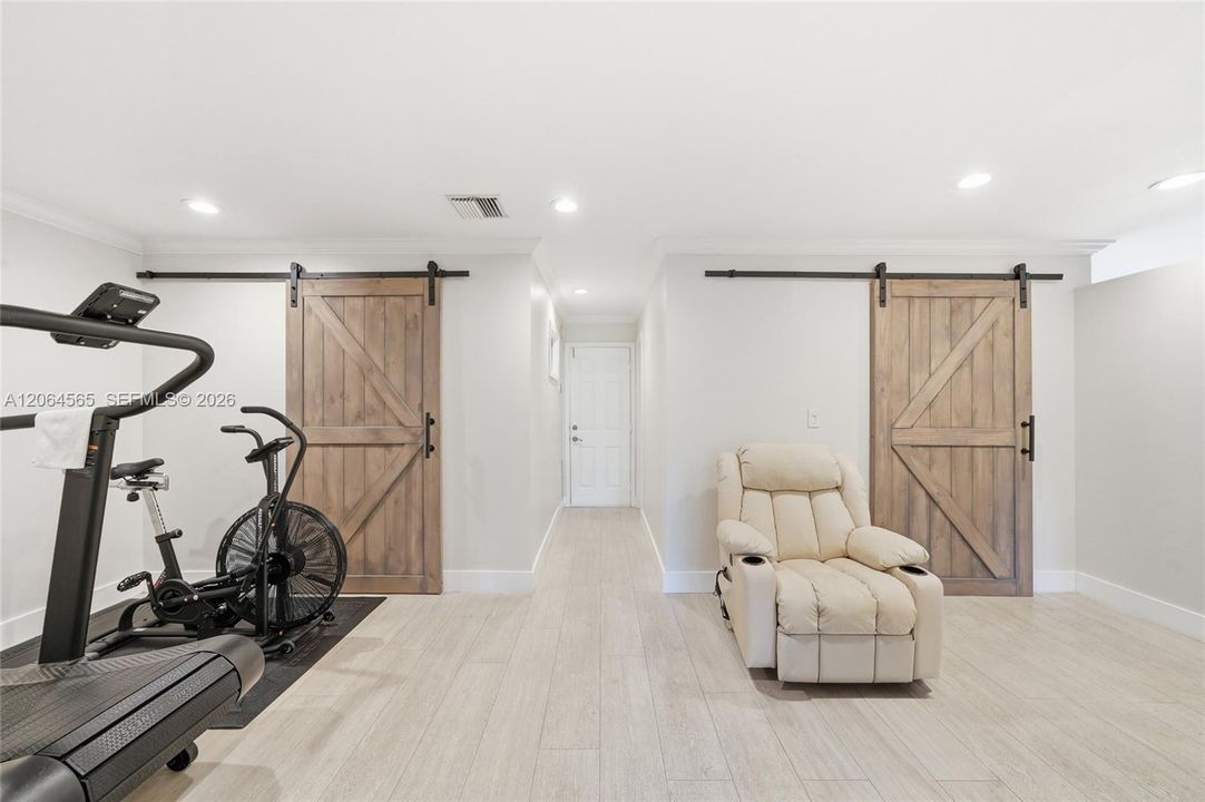 For Sale: $825,000 (4 beds, 2 baths, 3150 Square Feet)