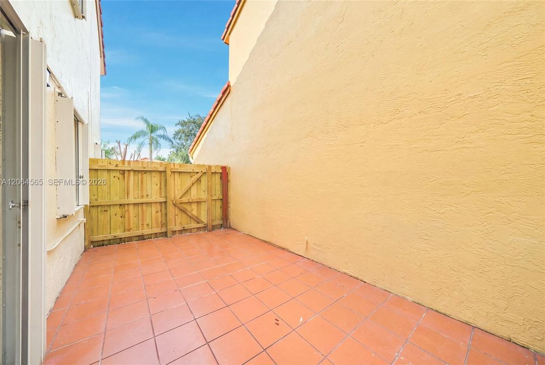 For Sale: $825,000 (4 beds, 2 baths, 3150 Square Feet)