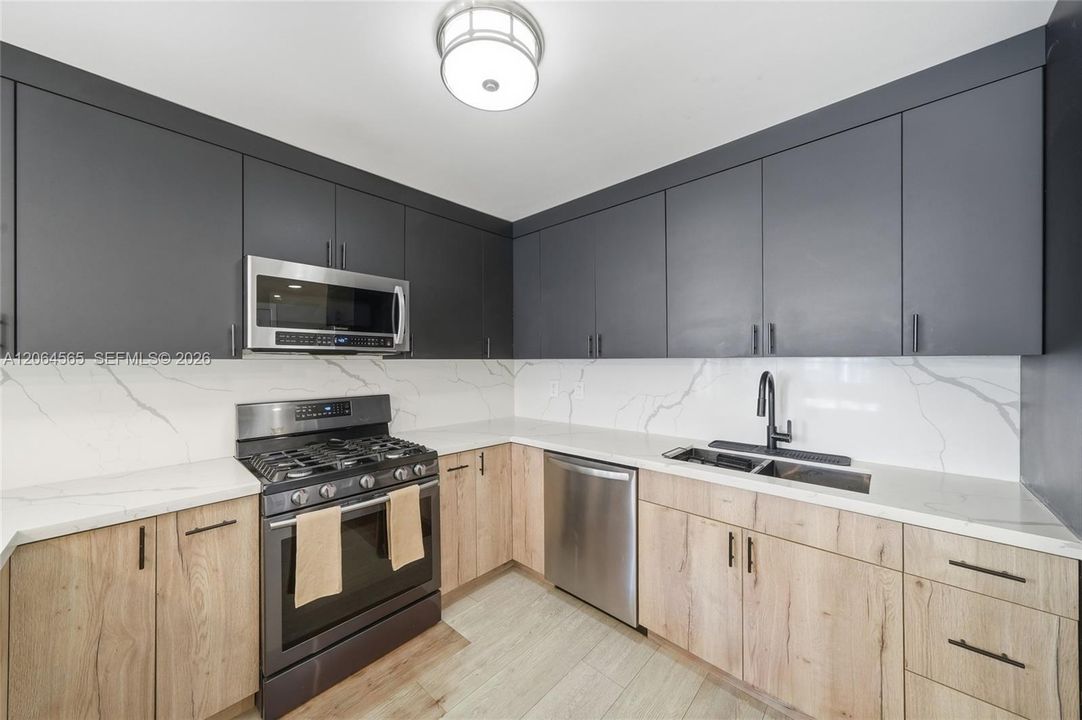 For Sale: $825,000 (4 beds, 2 baths, 3150 Square Feet)