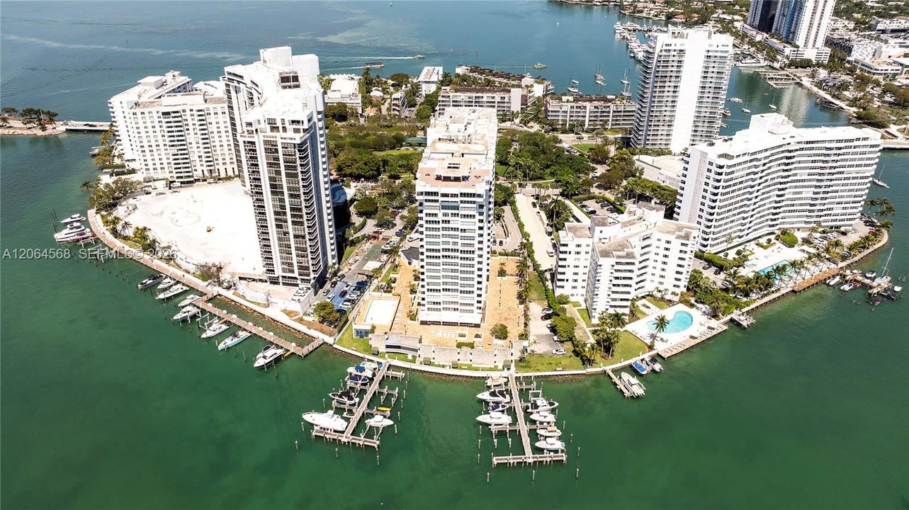 For Rent: $6,750 (2 beds, 2 baths, 1372 Square Feet)