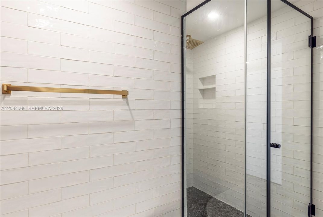 For Rent: $6,750 (2 beds, 2 baths, 1372 Square Feet)