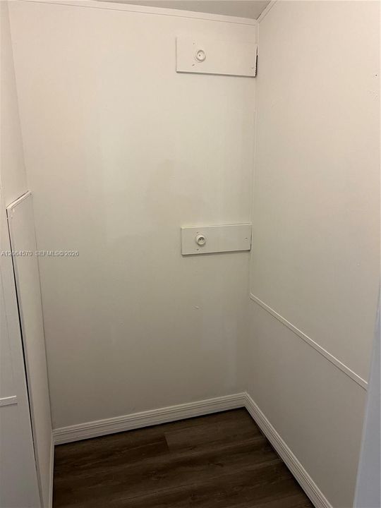 For Sale: $263,000 (3 beds, 2 baths, 2016 Square Feet)