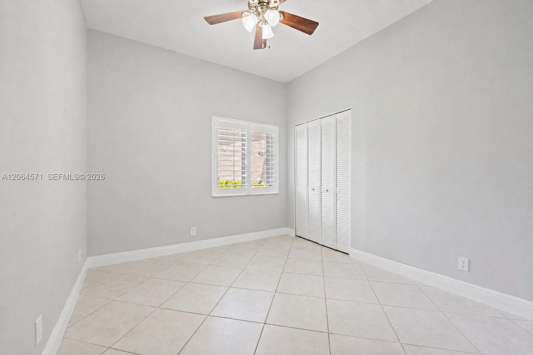 For Sale: $470,000 (3 beds, 2 baths, 1292 Square Feet)