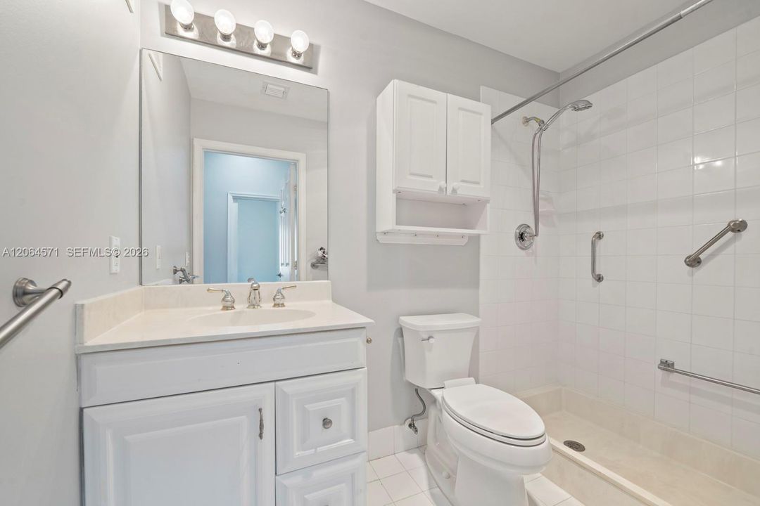 For Sale: $470,000 (3 beds, 2 baths, 1292 Square Feet)