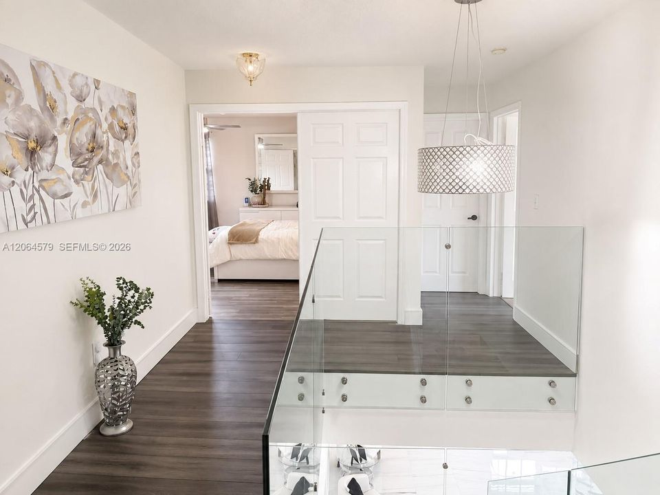 For Sale: $1,300,000 (5 beds, 3 baths, 2881 Square Feet)