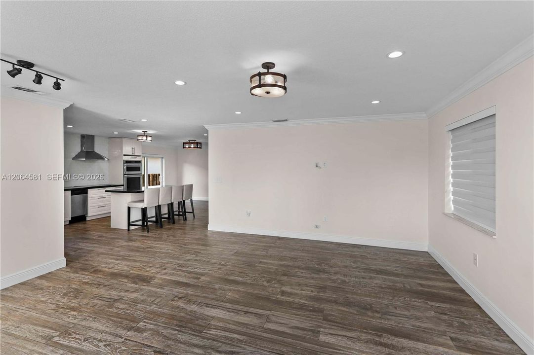 For Sale: $799,567 (3 beds, 2 baths, 1471 Square Feet)