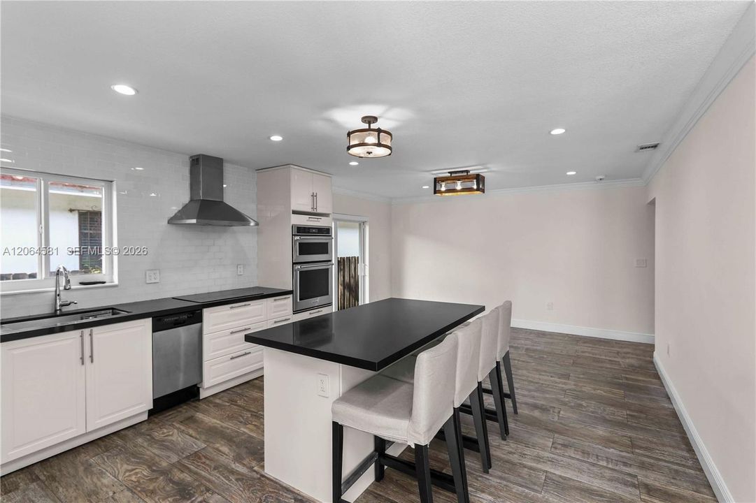 For Sale: $799,567 (3 beds, 2 baths, 1471 Square Feet)