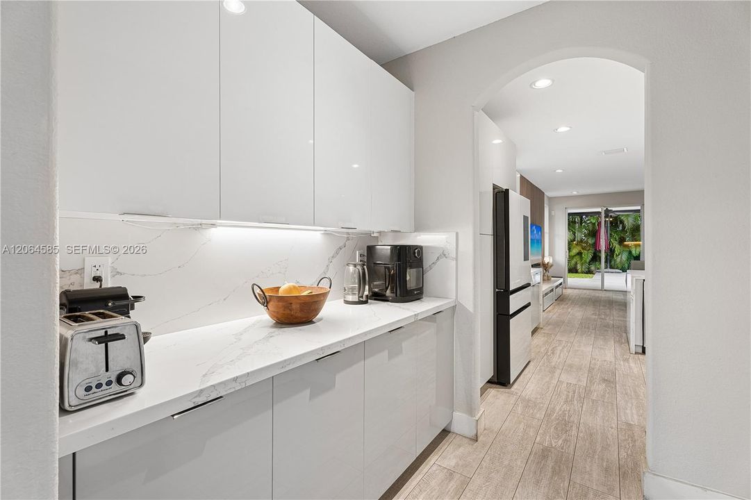For Sale: $1,280,000 (5 beds, 3 baths, 3117 Square Feet)