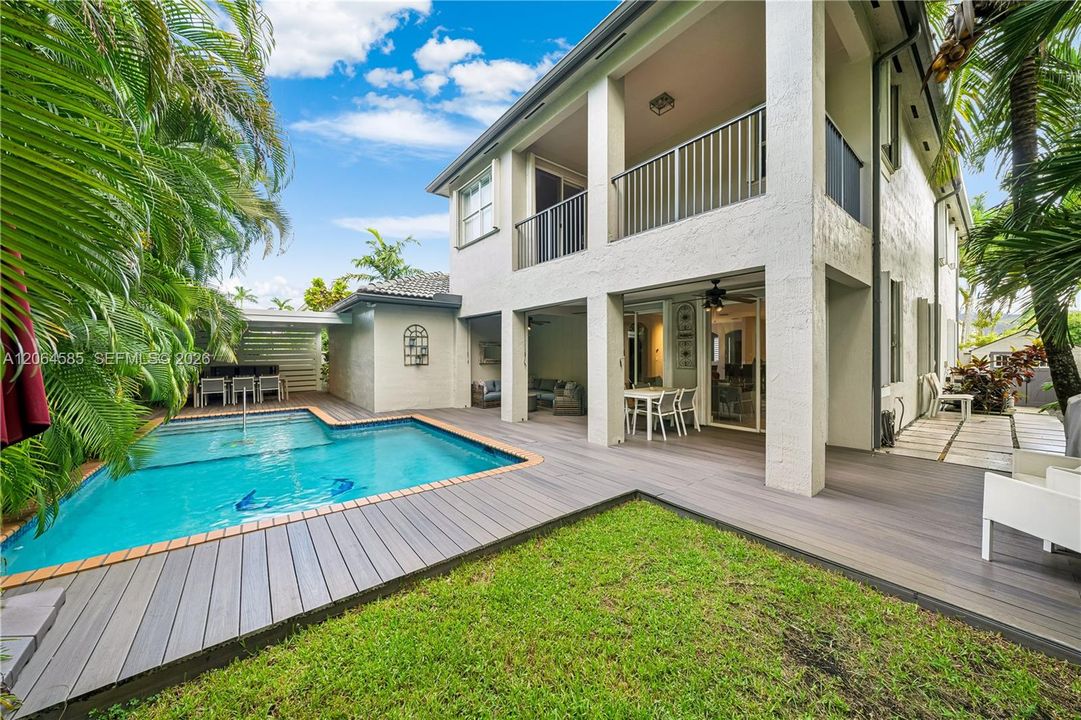 For Sale: $1,280,000 (5 beds, 3 baths, 3117 Square Feet)
