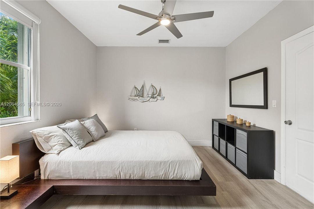 For Sale: $1,280,000 (5 beds, 3 baths, 3117 Square Feet)