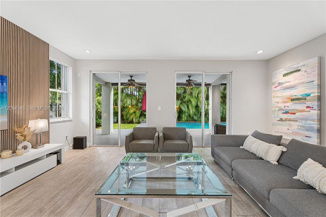 For Sale: $1,280,000 (5 beds, 3 baths, 3117 Square Feet)