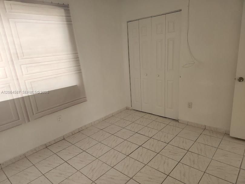 В аренду: $2,200 (2 спален, 2 ванн, 888 Квадратных фут)