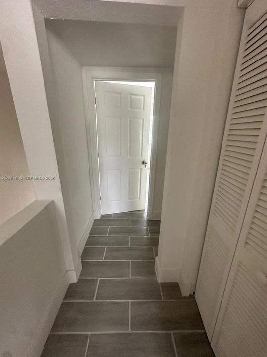 For Sale: $250,000 (3 beds, 2 baths, 1150 Square Feet)