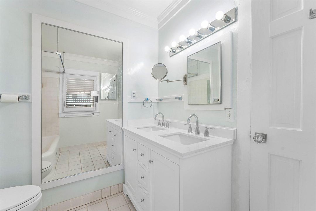 028-232AustralianAvenue-3-PalmBeach-FL-3