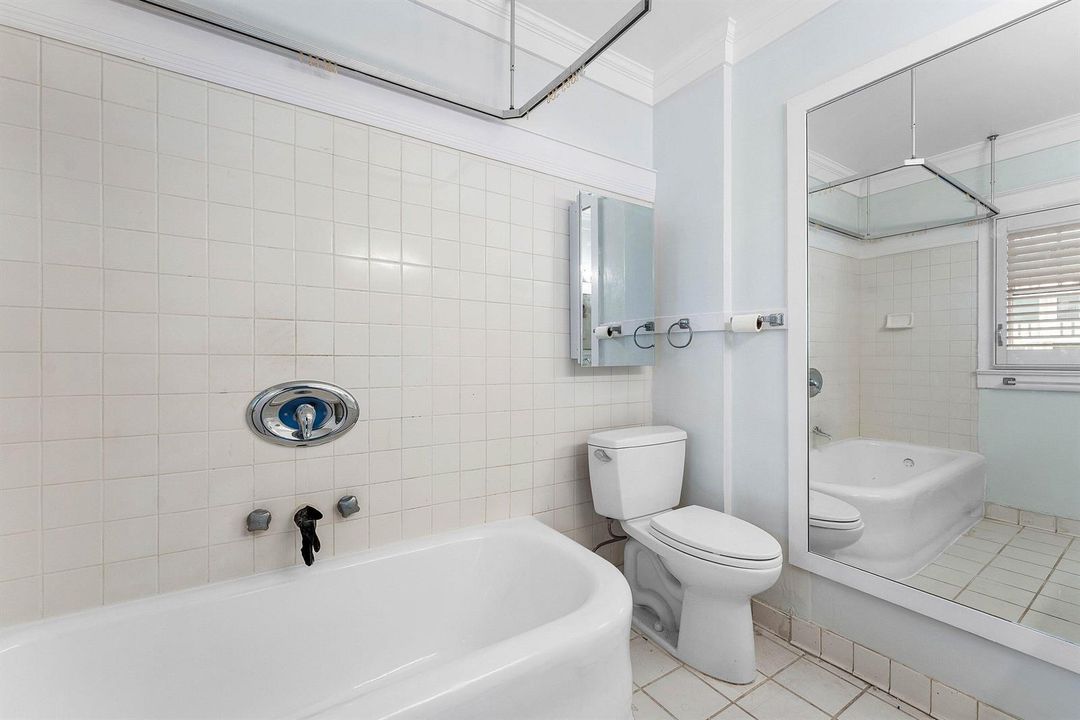 027-232AustralianAvenue-3-PalmBeach-FL-3