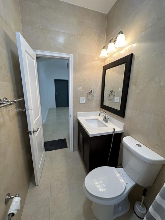 В аренду: $2,500 (2 спален, 1 ванн, 780 Квадратных фут)