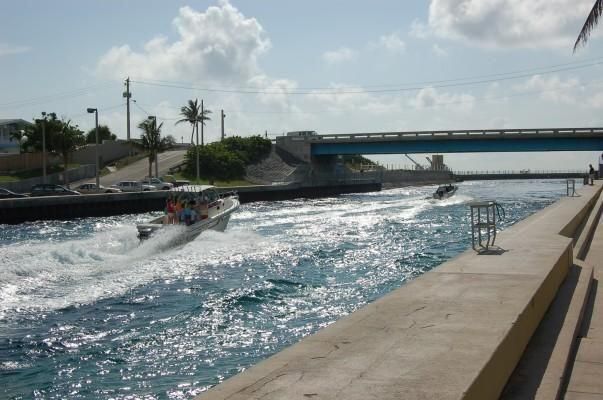 Boynton Inlet boat