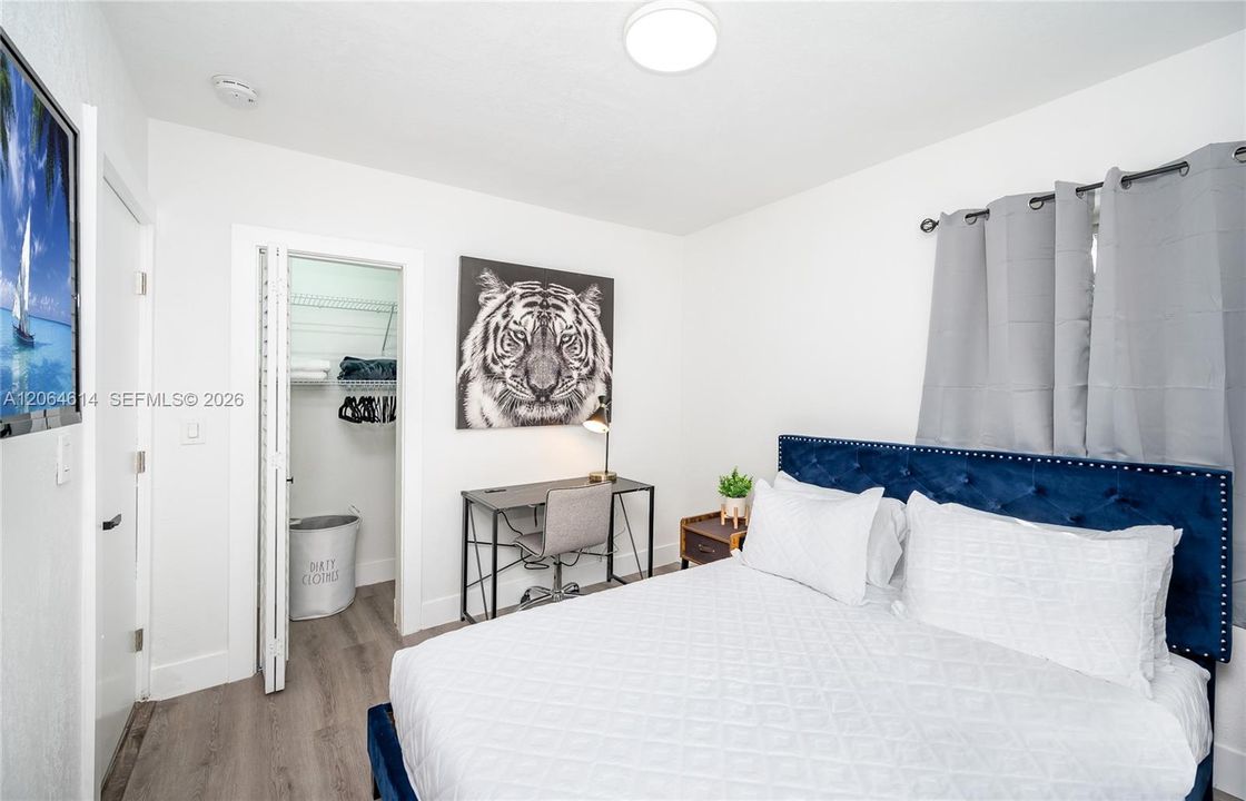 For Rent: $2,950 (2 beds, 1 baths, 1378 Square Feet)