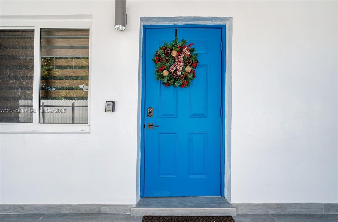 For Rent: $2,950 (2 beds, 1 baths, 1378 Square Feet)