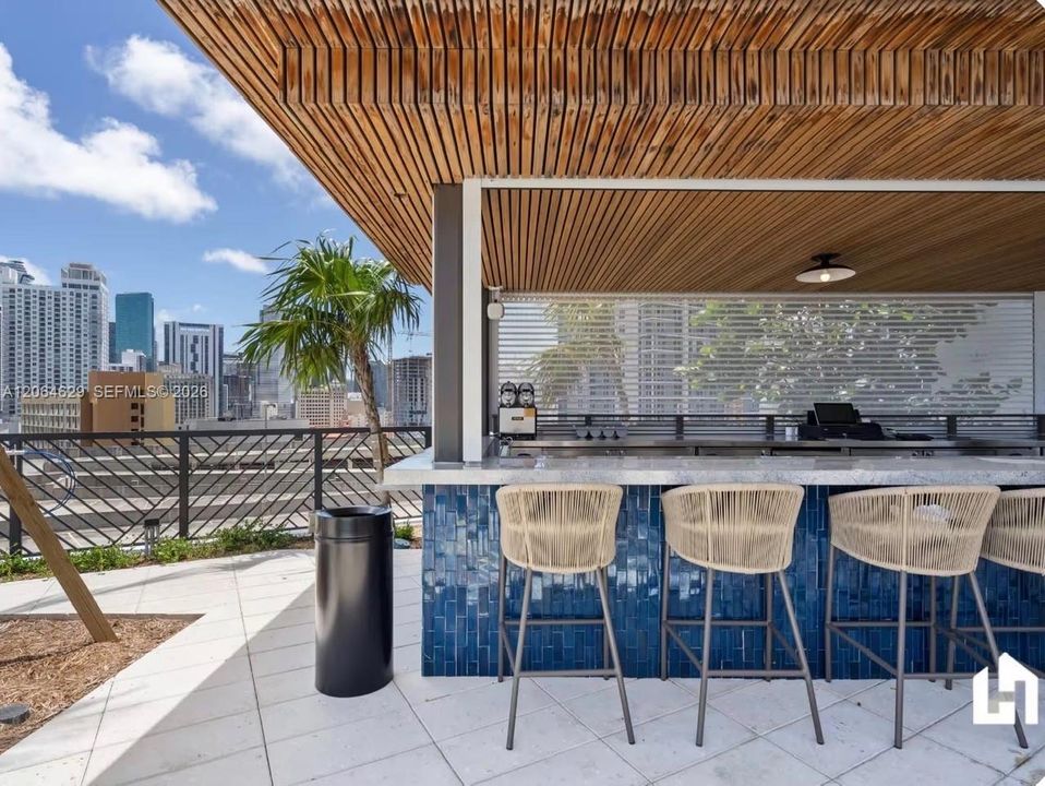 For Sale: $429,000 (0 beds, 1 baths, 374 Square Feet)