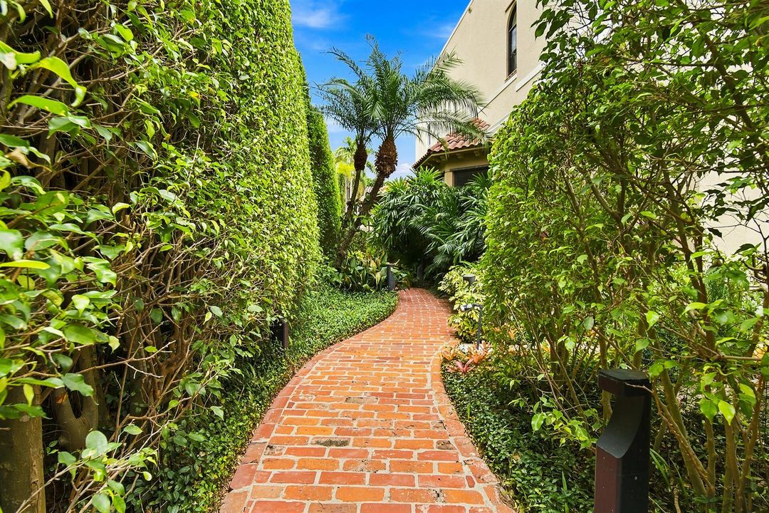 245 Brazilian Garden Path