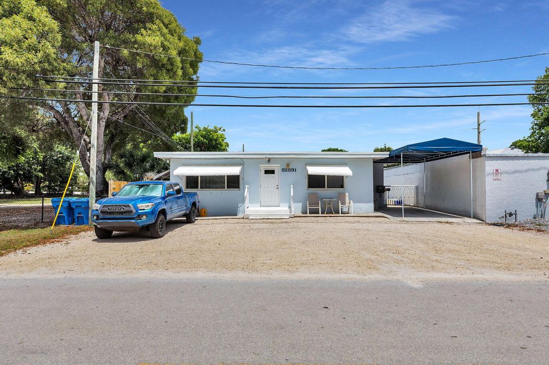 Islamorada Commercial Live-Work Compound