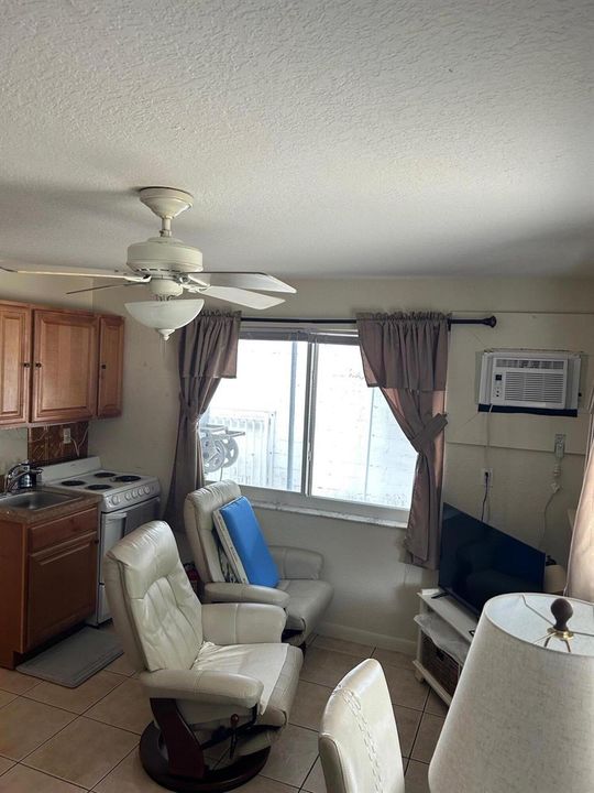 Islamorada Commercial Live-Work Compound