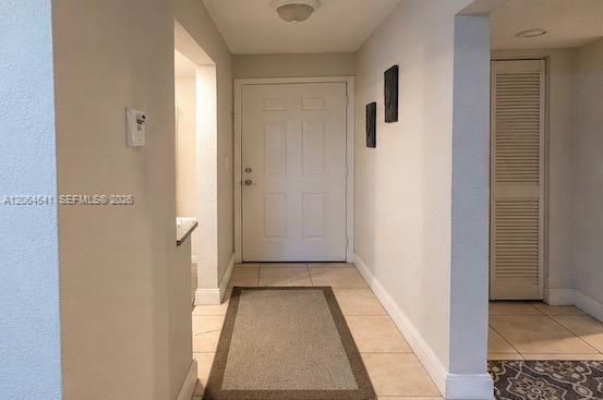 For Sale: $175,000 (1 beds, 1 baths, 609 Square Feet)