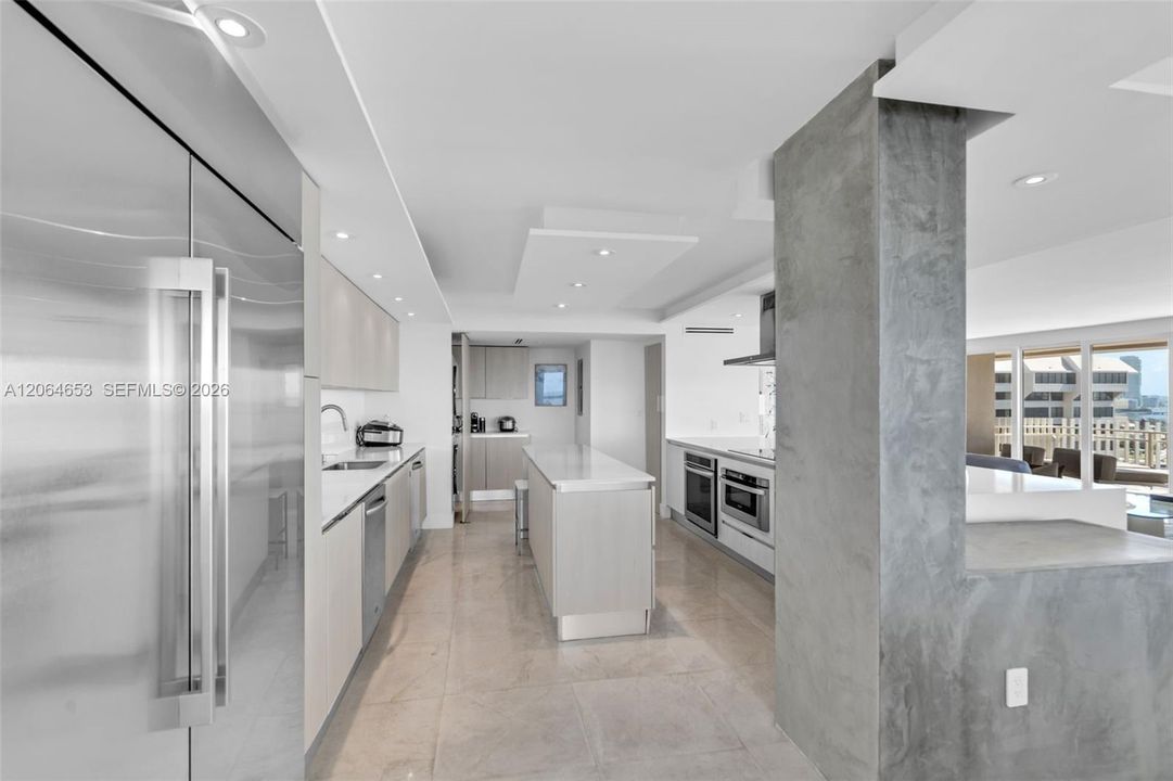 В аренду: $18,000 (3 спален, 3 ванн, 2614 Квадратных фут)