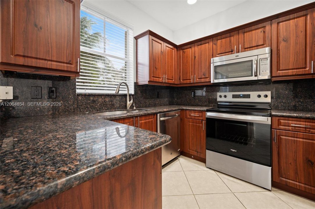 A Wonderful Kitchen with Snack Court!