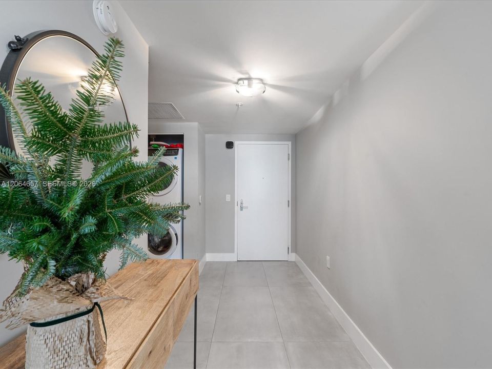 For Sale: $1,150,000 (3 beds, 3 baths, 1541 Square Feet)