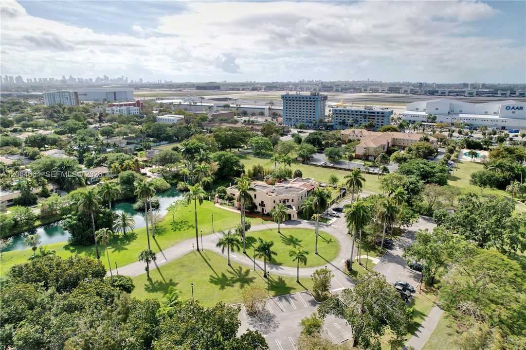 For Sale: $749,900 (3 beds, 1 baths, 1417 Square Feet)