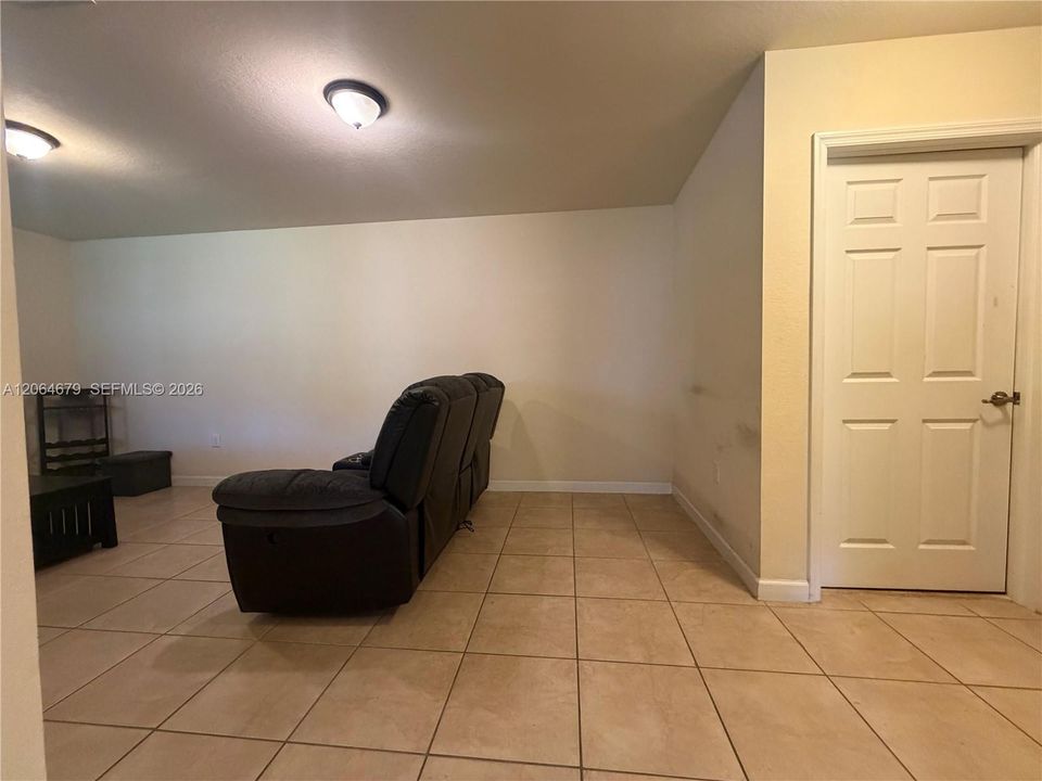 En Renta: $2,500 (3 camas, 2 baños, 1515 Pies cuadrados)