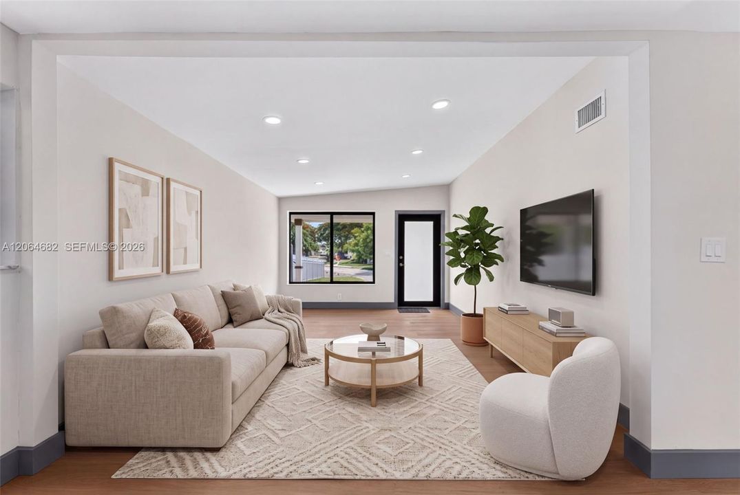 For Sale: $485,000 (3 beds, 2 baths, 888 Square Feet)